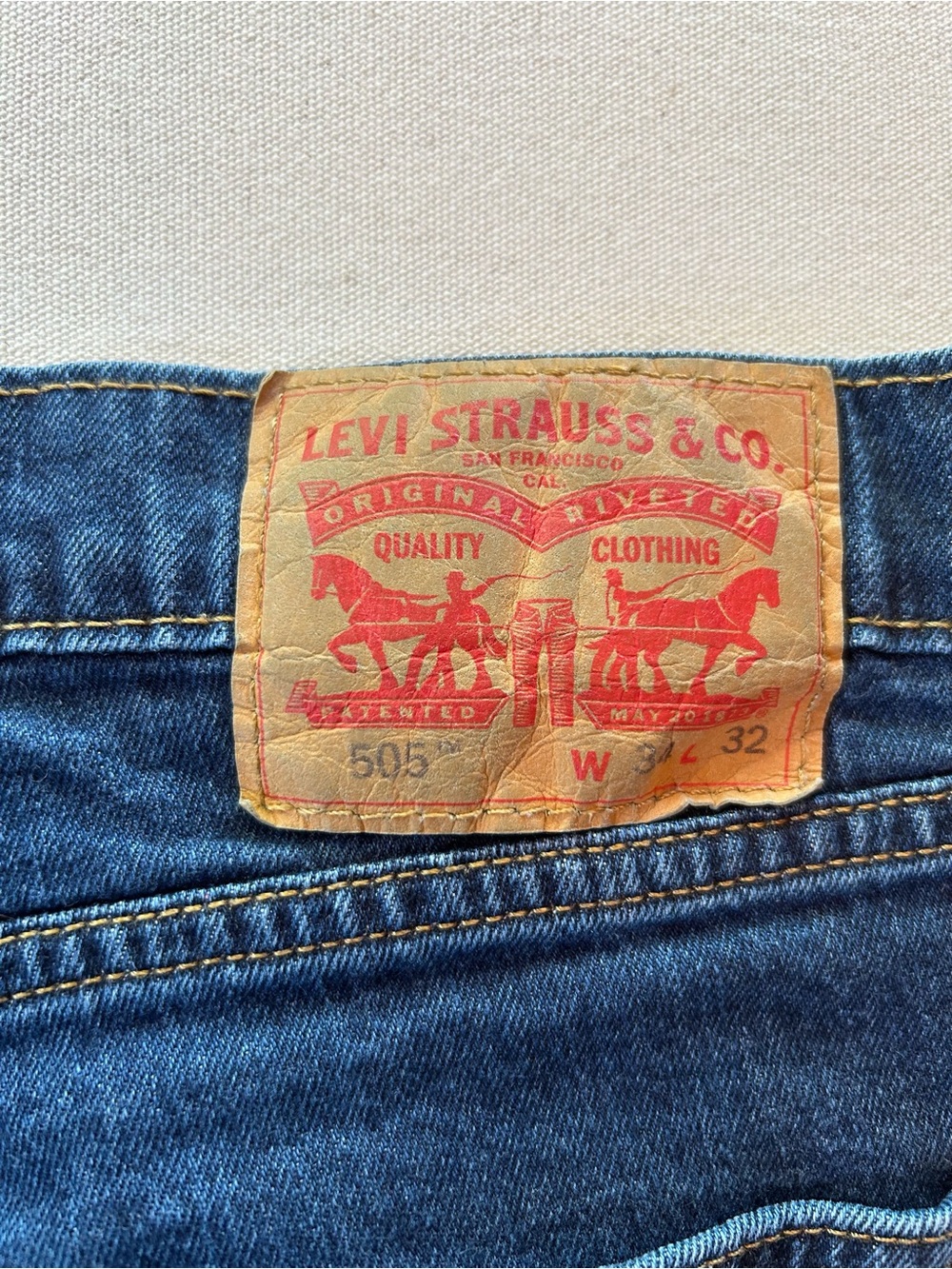 Levi's 505 Regular Fit Straight Leg Men's Blue Jeans 34x32